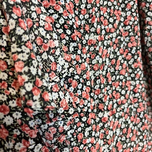 NWT Nasty Gal Ditsy Floral Skirt size 2 - Picture 2 of 4